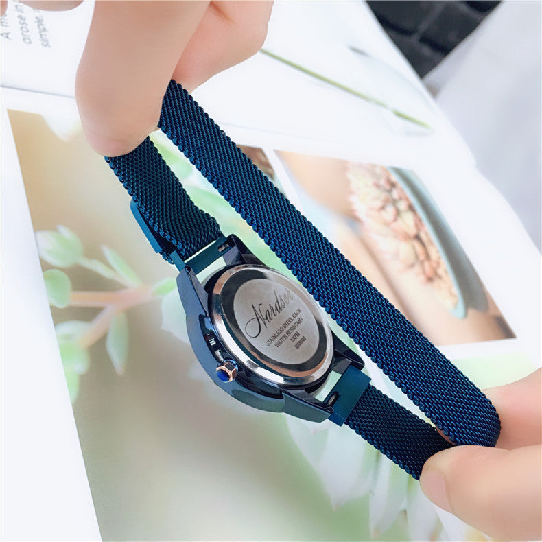 Star-cut face waterproof student watch