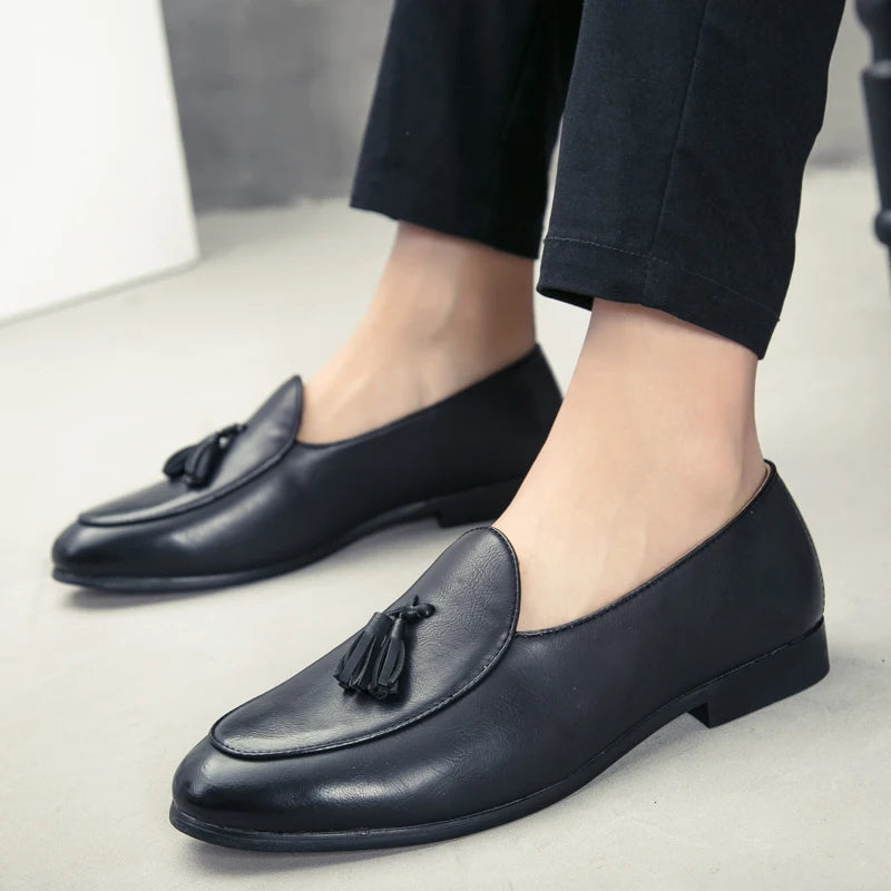 Yomior Brand New Slip-On Comfortable Flats Loafers Casual Formal Dress Shoes Tassel Big Size Black Brown Wedding Party Shoes